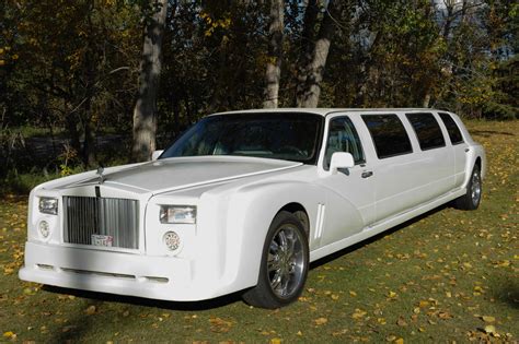 royal limo cars.